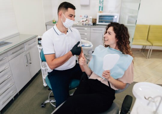 Why Choose a Cosmetic Dentist in Sydney for Perfect Teeth Alignment