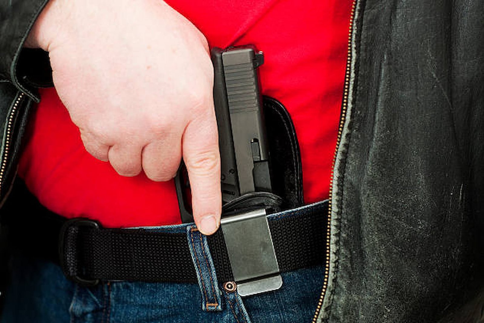 Carrying Comfortably: Best Practices for Wearing a Concealed Carry Belly Band