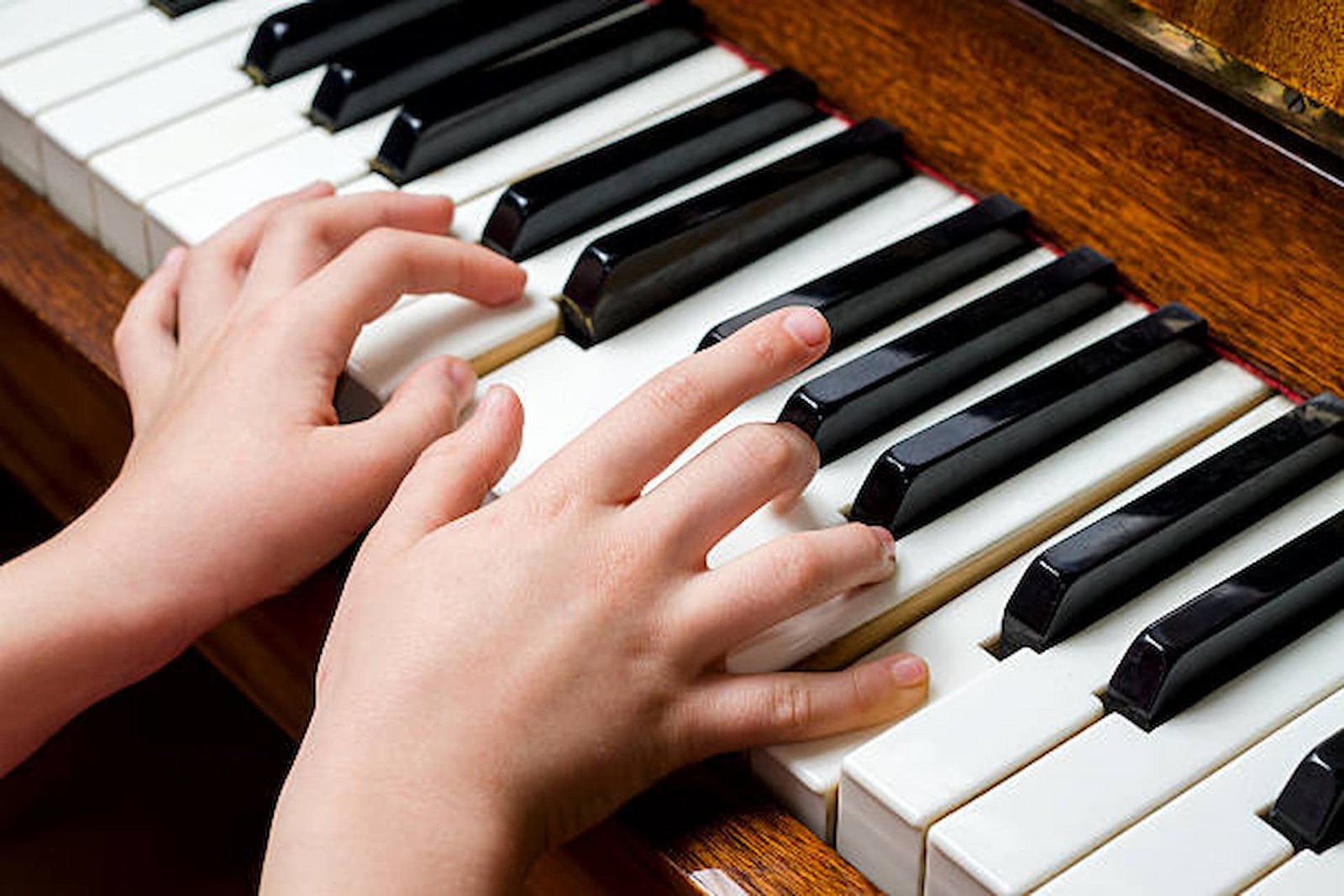 Start Your Piano Journey: Online Lessons