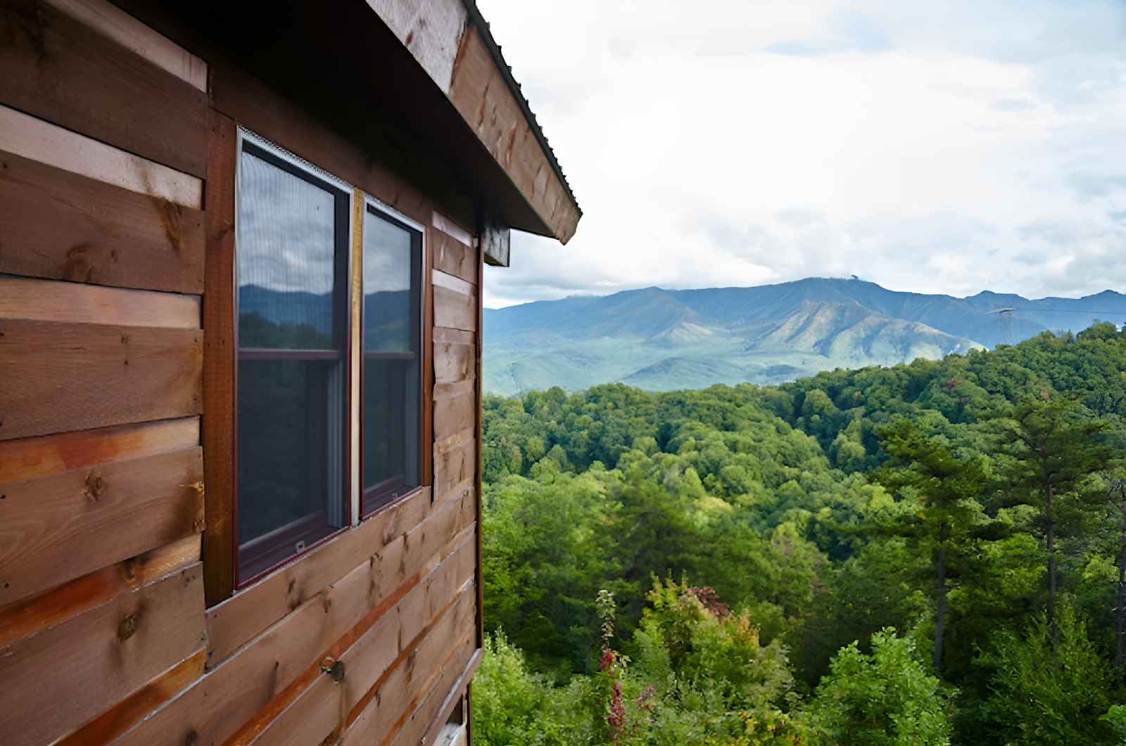 Romantic Mountain Retreats: Tips for Couples Escaping To Pigeon Forge