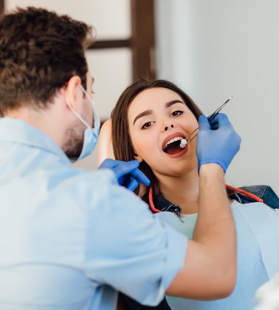 Key Factors To Consider When Selecting A Dentist